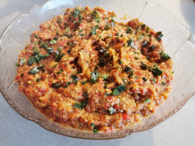 baba ganoush cu ardei baba ganoush salata vinete ardei